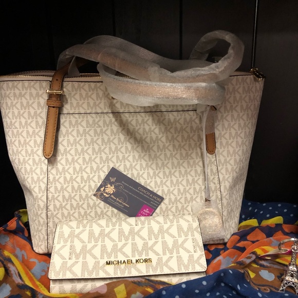 MK set - Picture 2 of 2